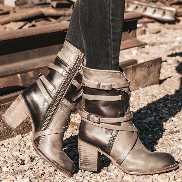 Freebird by Steven Shoes - Freebird BAKER Boots/Booties Stone Size 7
